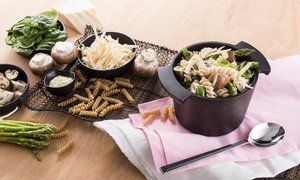 One-Pot-Pasta mit Pilzen und grünem Spargel