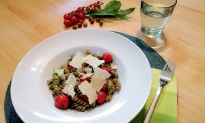 Dinkel Vollkorn Spirelli mit Bärlauch-Haselnuss-Pesto