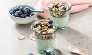 Kokos Granola mit Chia Samen