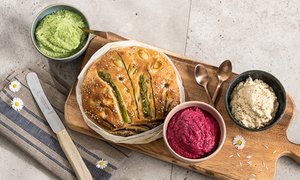 Garden Focaccia mit dreierlei Dips