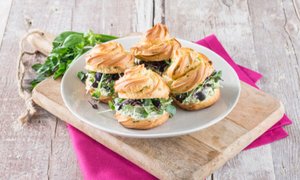 Bärlauch Windbeutel mit Kräuterfrischkäse und Kresse