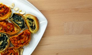 Blätterteigröllchen mit zweierlei Füllung